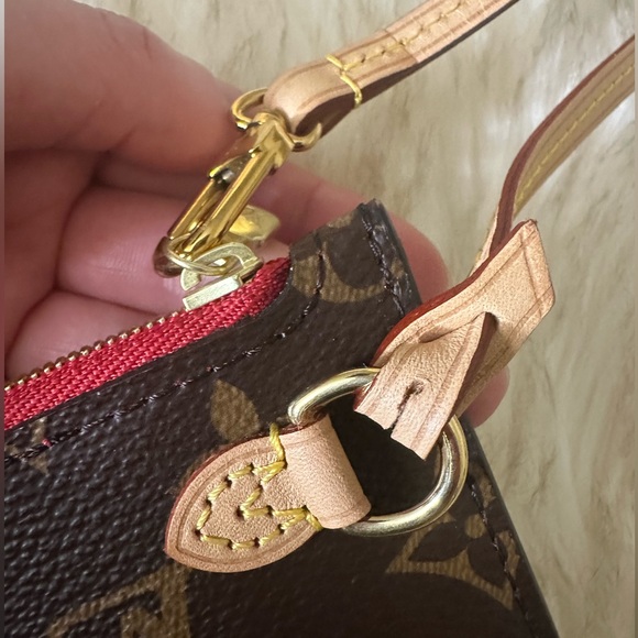 Like New*Authentic**Louis Vuitton neverfull MM Pochette - Picture 8 of 16